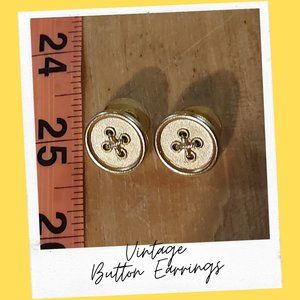 vintage button earrings